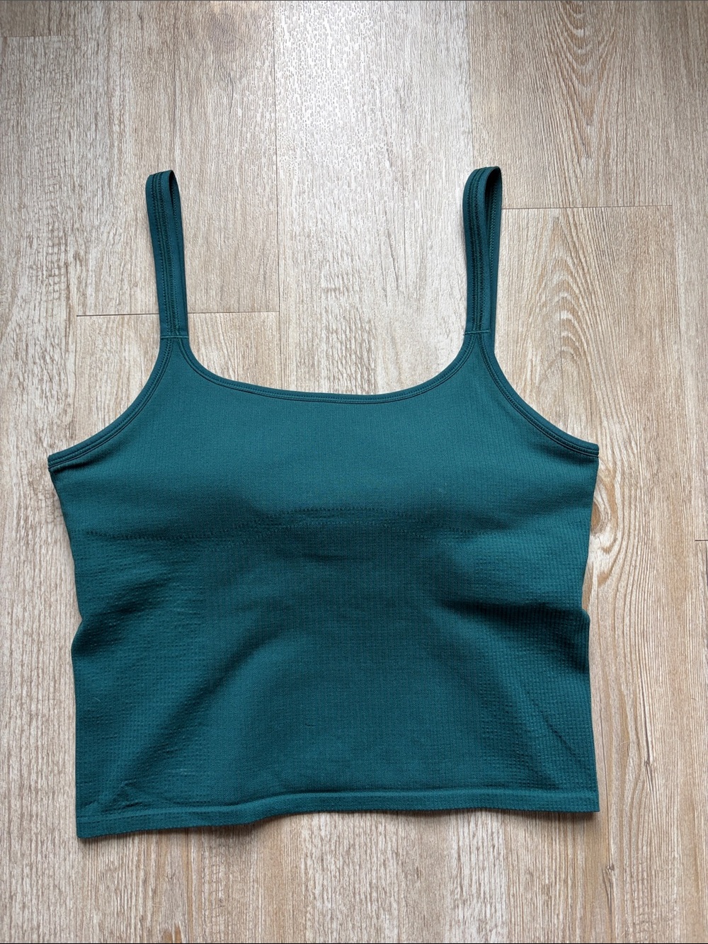 Lululemon EBB to Street Scoop Neck Cropped Tank Top Light Support B/C Cup
